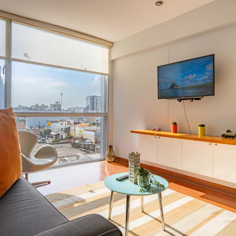 Platino Apartments by Vibrant - Deluxe One-Bedroom Apartment with City View - 5
