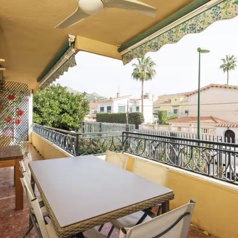 Holidays2Malaga Pedregalejo Terrace 150 mts beach - Apartamento con terraza - 1