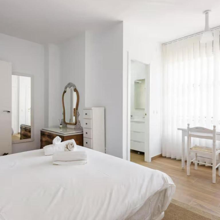 Holidays2Malaga Pedregalejo Terrace 150 mts beach - Apartamento con terraza - 14