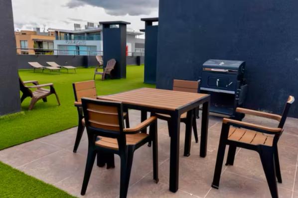 Moderno Studio con Rooftop y Vista a la Ciudad Zona 93 - Apartamento de 1 dormitorio - 24