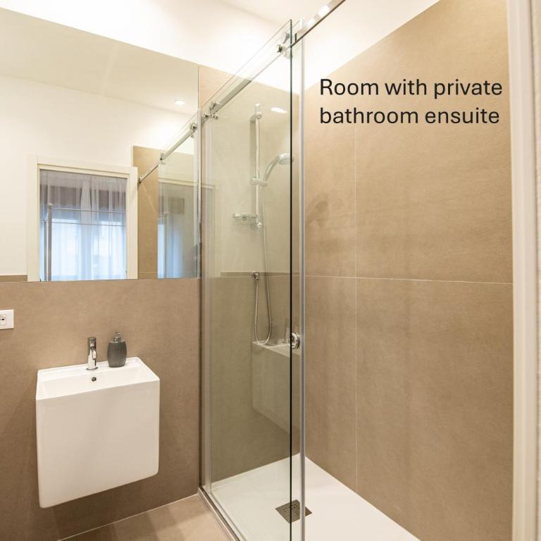 Accordi al Politeama - Camera Matrimoniale con Bagno Privato - 7