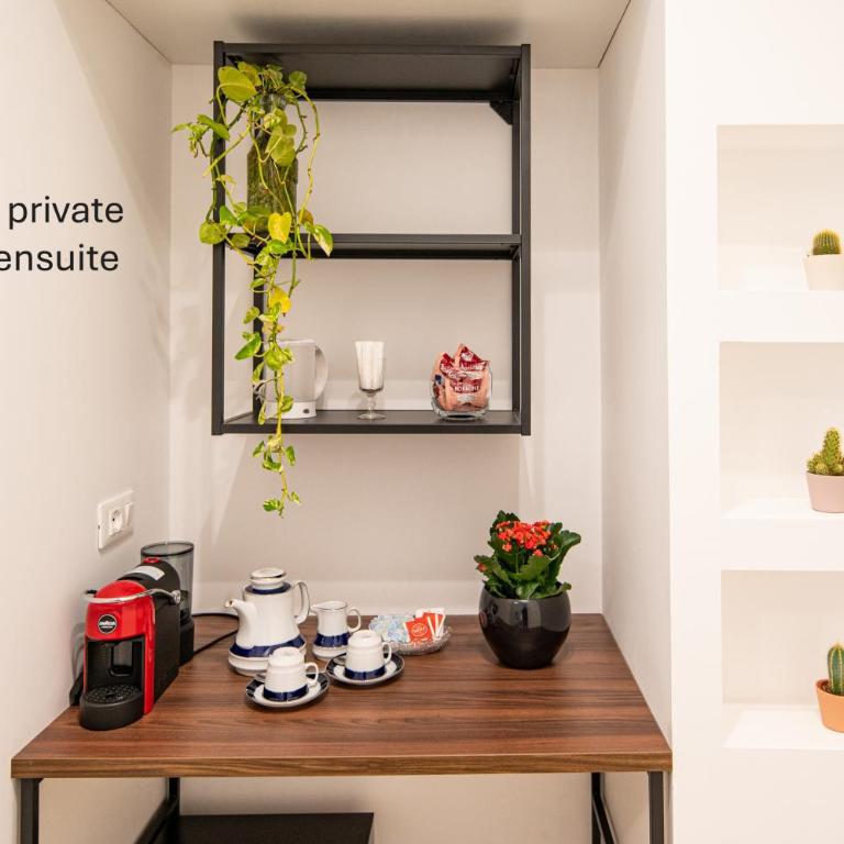 Accordi al Politeama - Camera Matrimoniale con Bagno Privato - 2