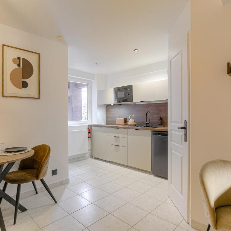 Le Moka - One-Bedroom Apartment - 12