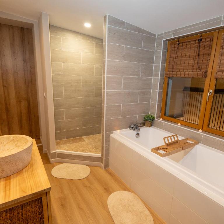 Thermo'Spa - Gîte Spa Privatif - Maison 1 Chambre - 45
