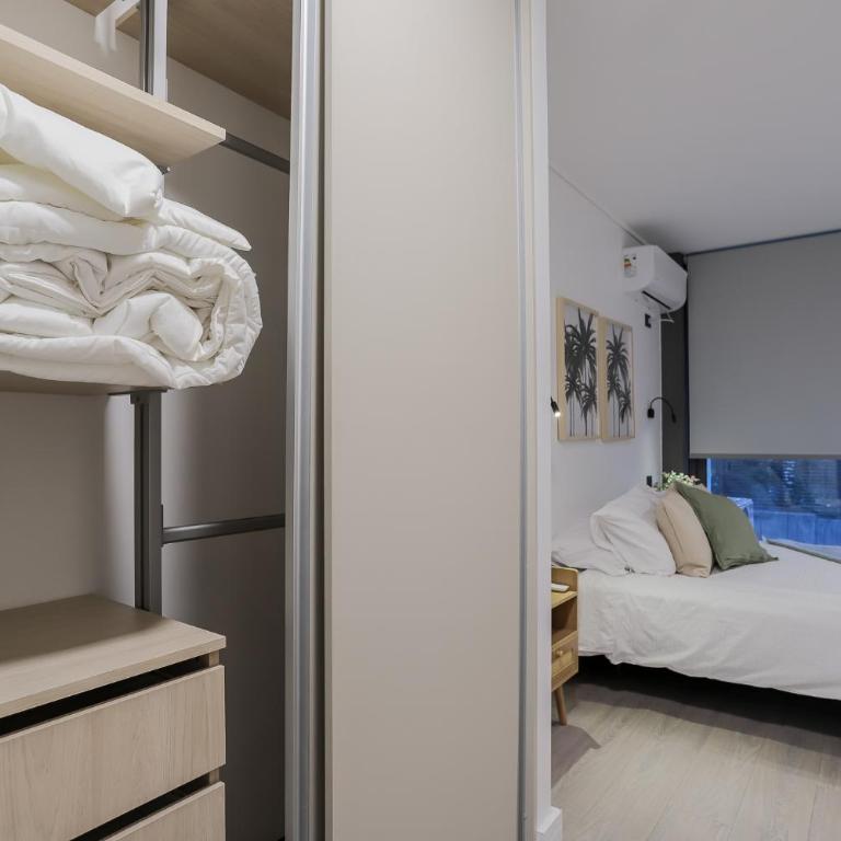 Riesco Suites by Andes STR - One-Bedroom Apartment with Balcony - Parking Included - 16