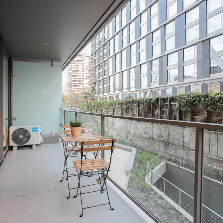 Riesco Suites by Andes STR - One-Bedroom Apartment with Balcony - Parking Included - 3
