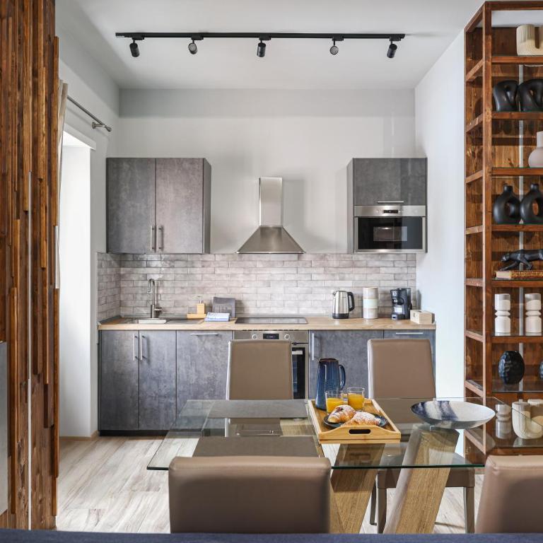 SPQR Luxury apartment with balconies !!! - One-Bedroom Apartment with Balcony - 19