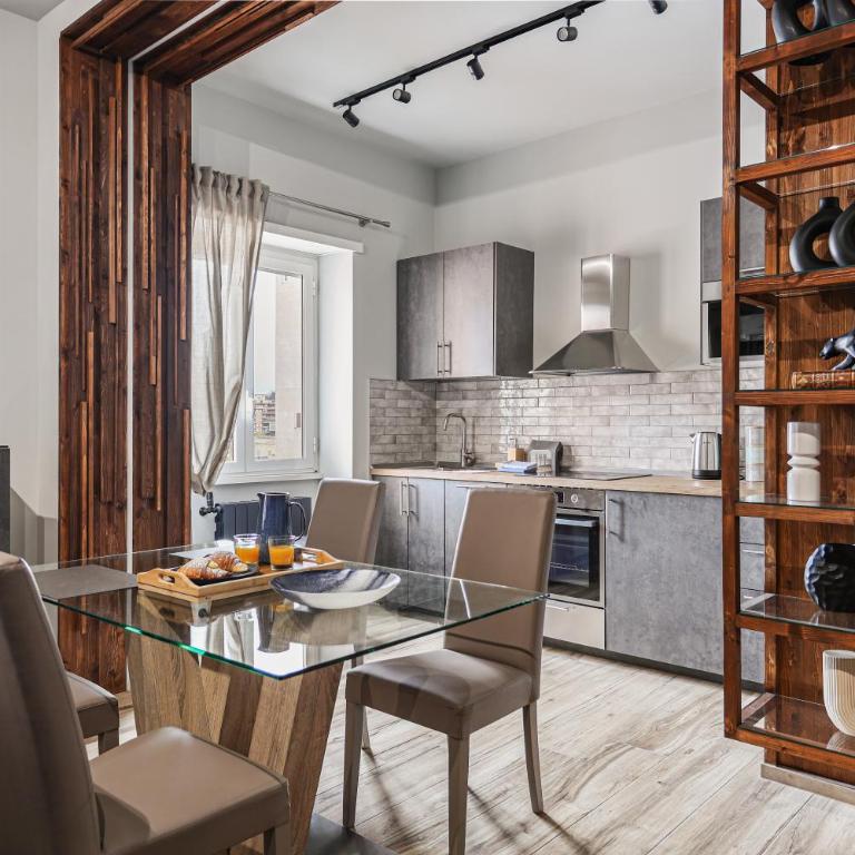 SPQR Luxury apartment with balconies !!! - One-Bedroom Apartment with Balcony - 23