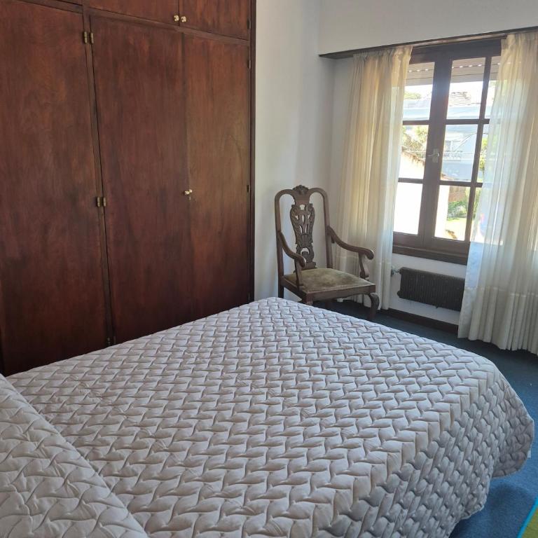 Casa con parque, 4 habitaciones, zona Villa Victoria Ocampo - Vacation Home - 24