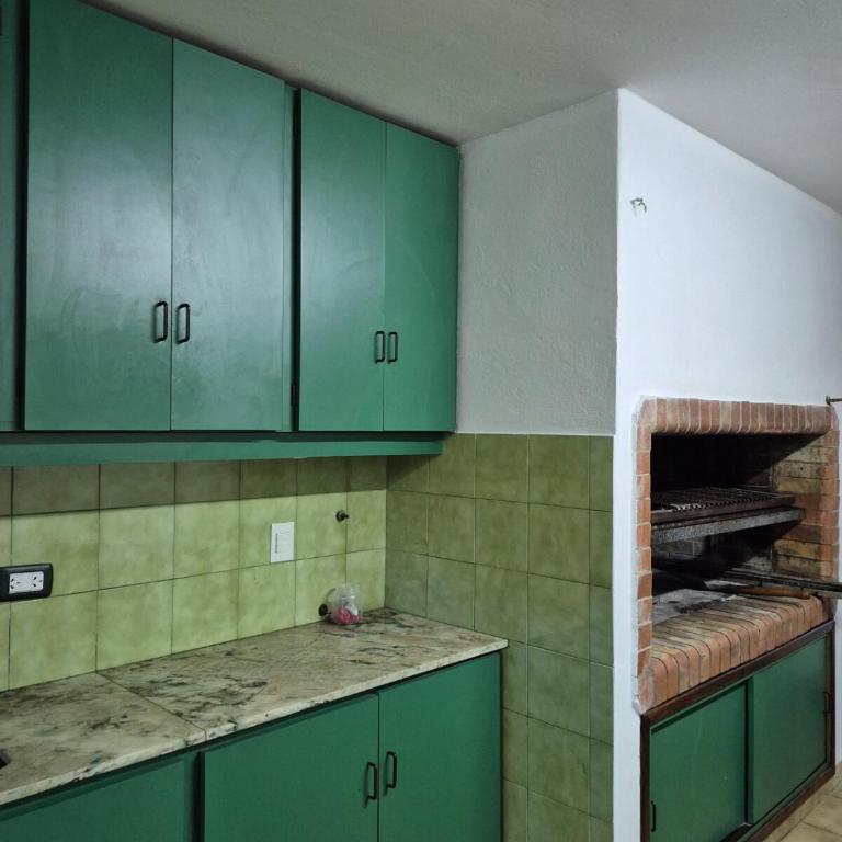 Casa con parque, 4 habitaciones, zona Villa Victoria Ocampo - Vacation Home - 35