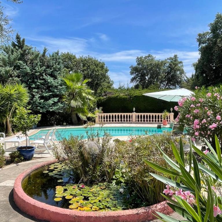 Domaine des Tuilières avec piscine - Villa Supérieure - 13