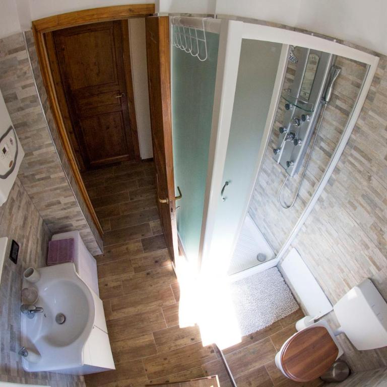 B&B Selvarossa - Camera Matrimoniale Standard con Bagno in Comune - 9