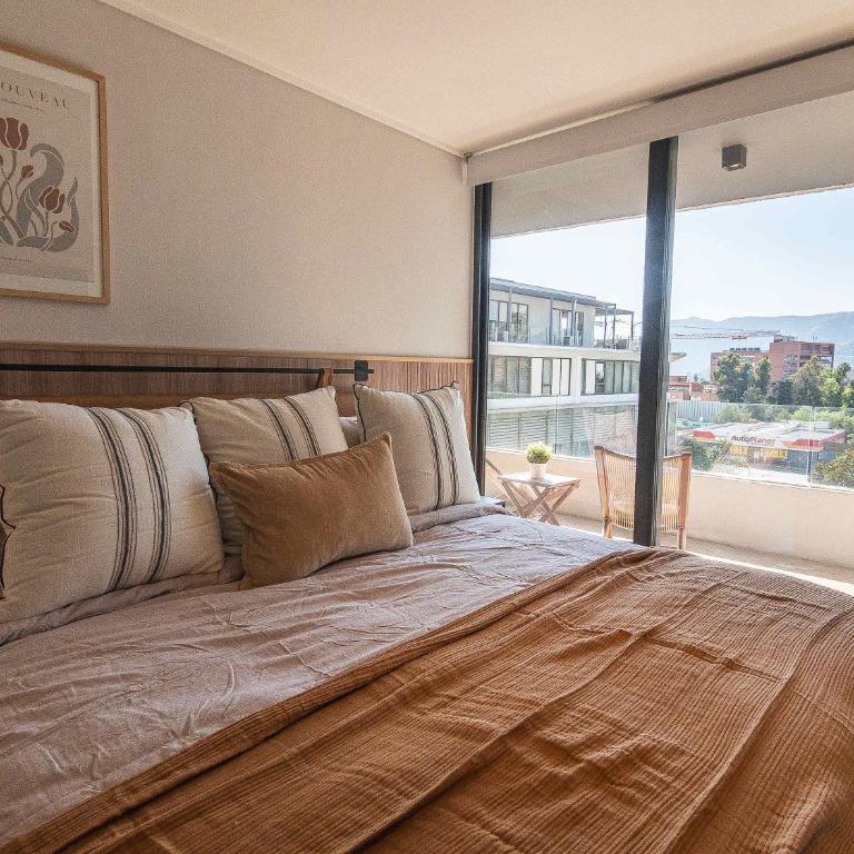 HOM I Hospedate cerca del Mall Alto Las Condes - Apartment - 1