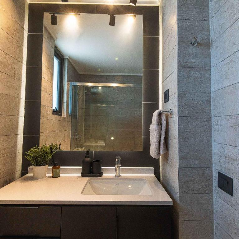 HOM I Hospedate cerca del Mall Alto Las Condes - Apartment - 47