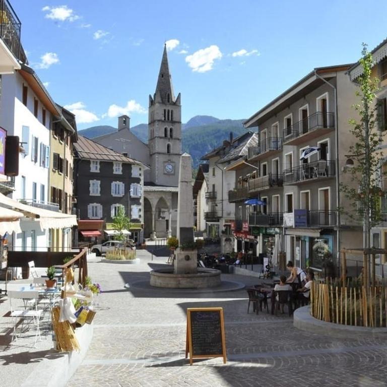 Chalet lumineux et spacieux entre Risoul Vars et les stations du Queyras - Chalet Supérieur - 50