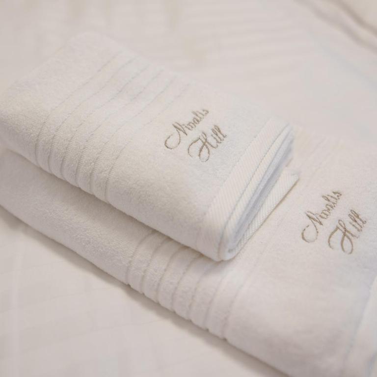 Nivalis Hill N&V - One-Bedroom Apartment - 6