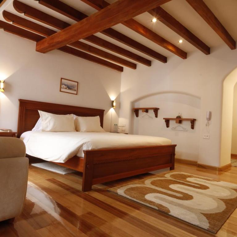 Casa Lucía Hotel by Las Plazas - Deluxe Family Room - 1