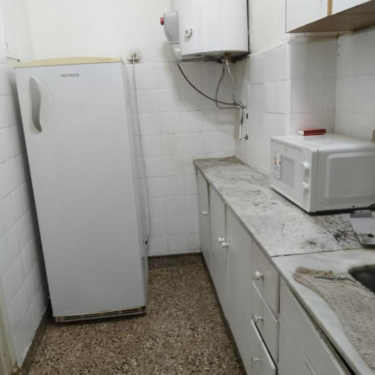 Depto 3 ambientes zona playa y casino - Apartamento de 2 dormitorios - 4