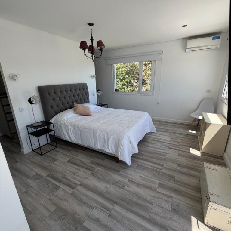 Casa en barrio privado - Four-Bedroom House - 4