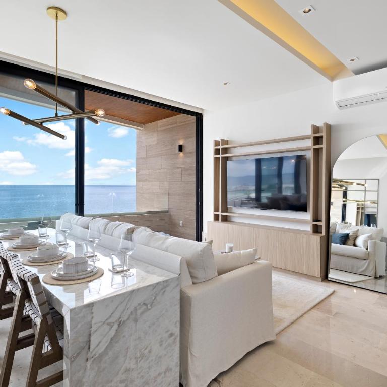 Oceanfront Luxury 2BR apartment in Puerto Morelos - Two-Bedroom Apartment - 5