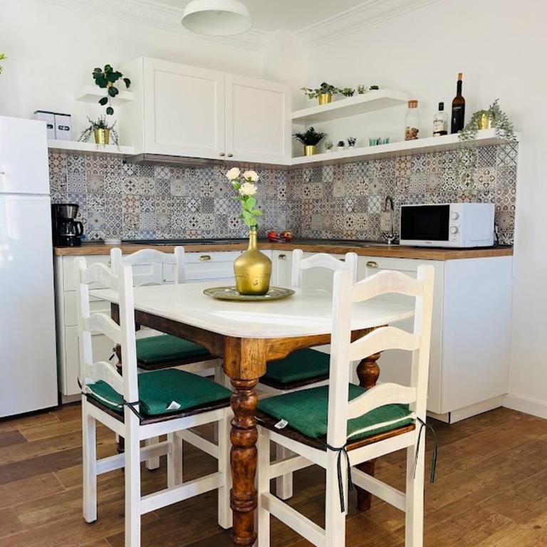 Ocean view - Two-Bedroom Apartment - 9