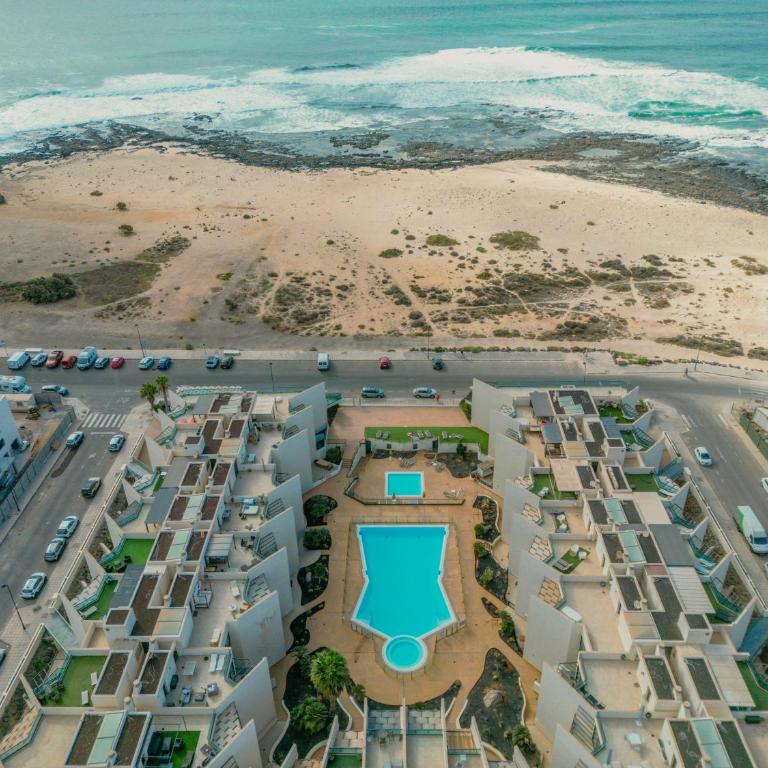 Beach Suite Cotillo - Three-Bedroom Apartment - 31