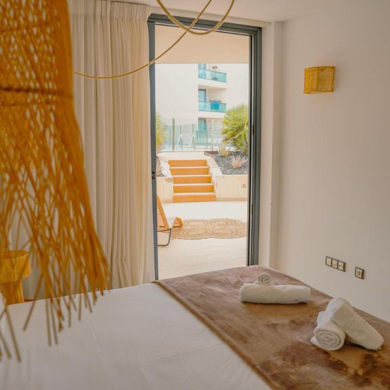 Beach Suite Cotillo - Three-Bedroom Apartment - 36