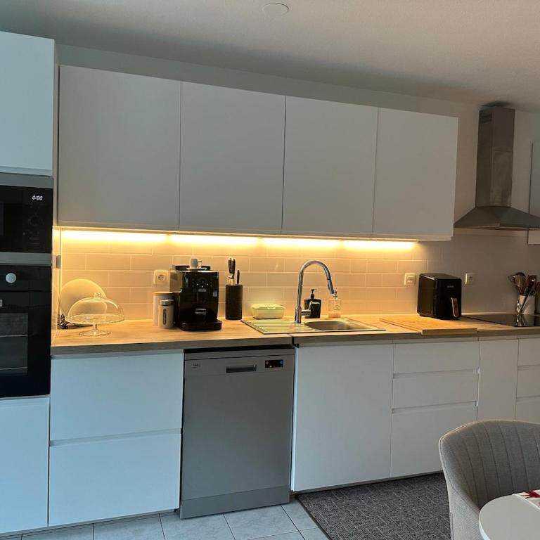 F2 Cosy avec Terrasse à deux pas du centre de Mulhouse - Appartamento con 1 Camera da Letto - 4