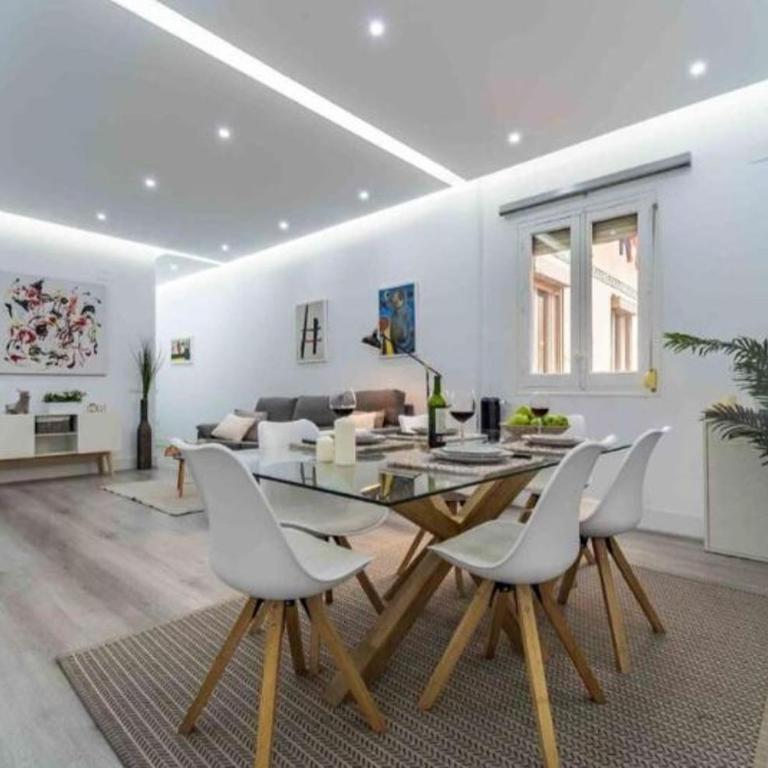 Premium Apartment Heart of the City by TuriVida - Apartment - 4