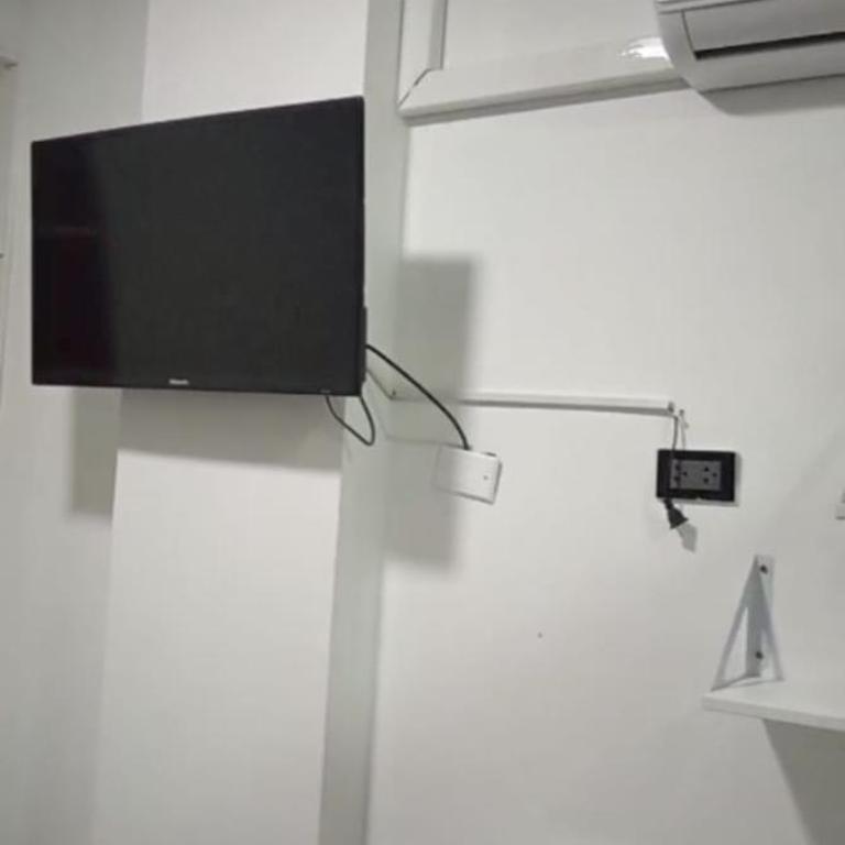 Hotel RUAH - Single Room with Private Bathroom - 1