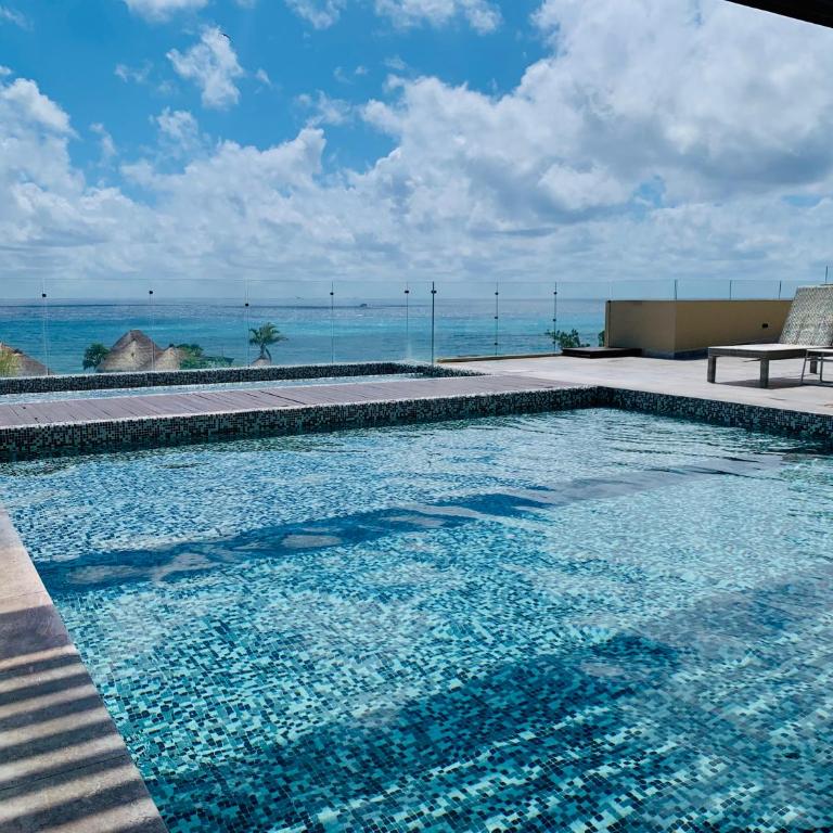 1 block from beach 2BR pool ocean view - Apartment - 96