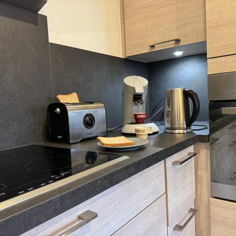 Appartement à 10 min du centre avec 2 chambres et garage - Appartamento con 2 Camere da Letto - 5