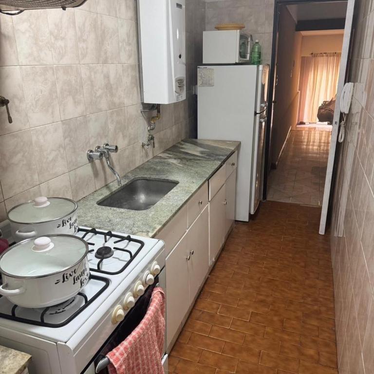 Depto Zona Paseo Aldrey - A 2 cuadras casino y playa - Two-Bedroom Apartment - 3