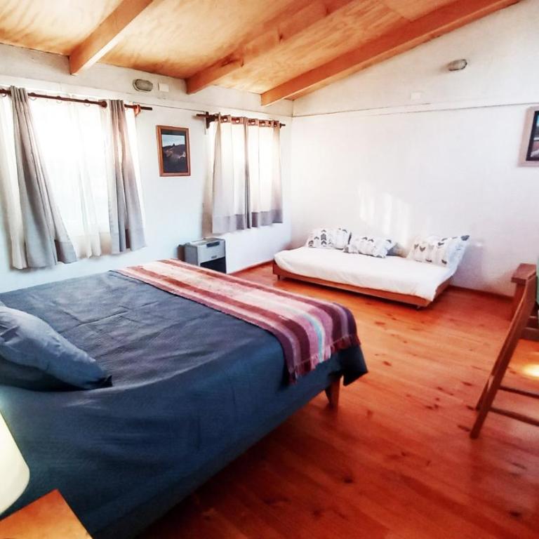Campamento Ñandú Hostel - Deluxe Double Room with Extra Bed - 3