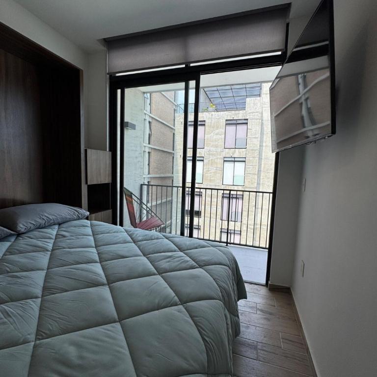 Furnished loft in Ciudad Granja with balcony - Apartamento de 1 dormitorio - 9