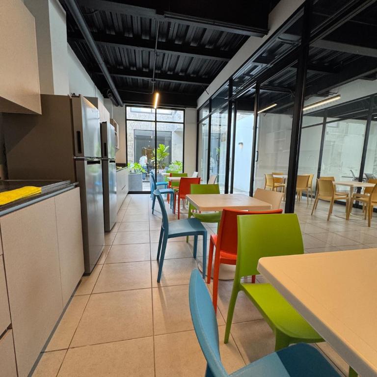 Furnished loft in Ciudad Granja with balcony - Apartamento de 1 dormitorio - 16