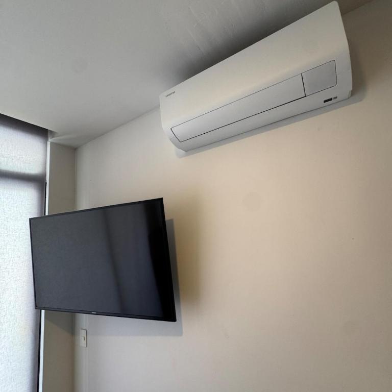 Furnished loft in Ciudad Granja with balcony - Apartamento de 1 dormitorio - 21