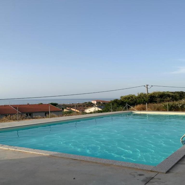 Vista mare e castello, piscina e posto auto - Appartamento con 1 Camera da Letto - 22