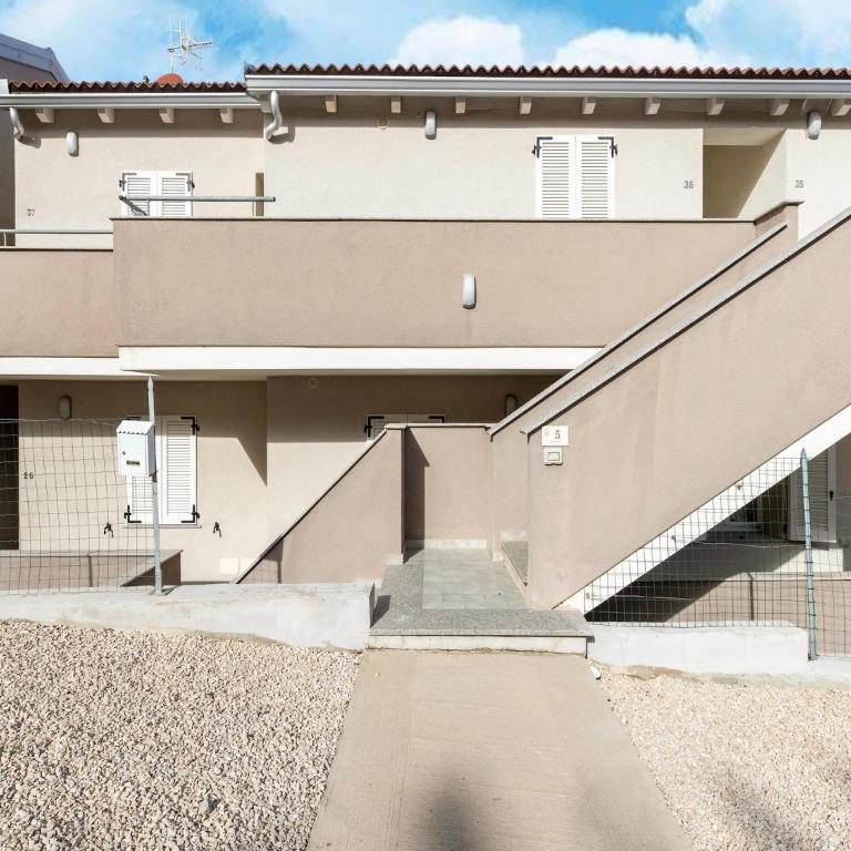 Air conditioning, swimming pool and parking space - Appartamento con 1 Camera da Letto - 1