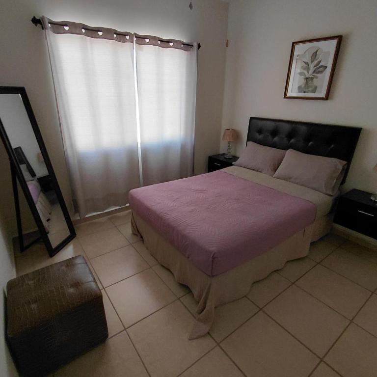 Residencia en Privada con Casa Club y Alberca - Casa de 3 dormitorios - 25