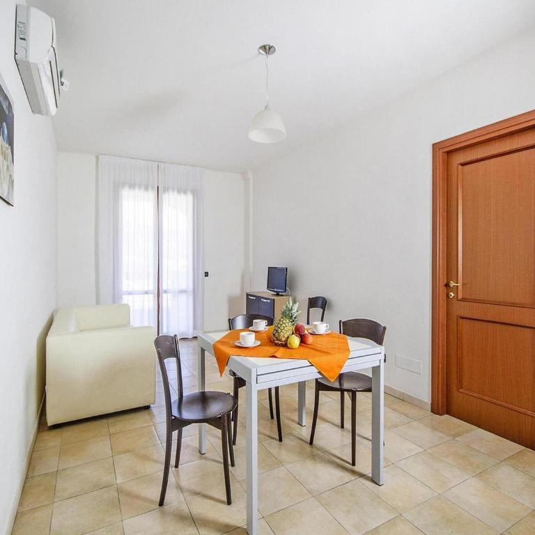 Apartment with garden in Villasimius - One-Bedroom Apartment - 8