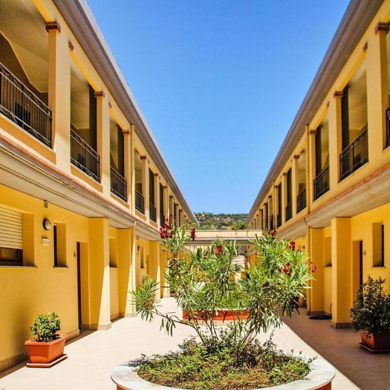 Apartment with garden in Villasimius - One-Bedroom Apartment - 1