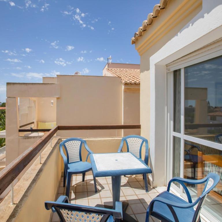 Roquetas Beachside Getaway - One-Bedroom Apartment - 25