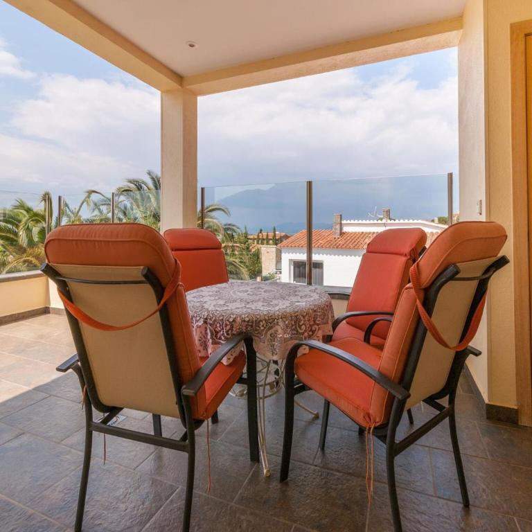 Modern Villa with Garden - Villa de 4 dormitorios - 32