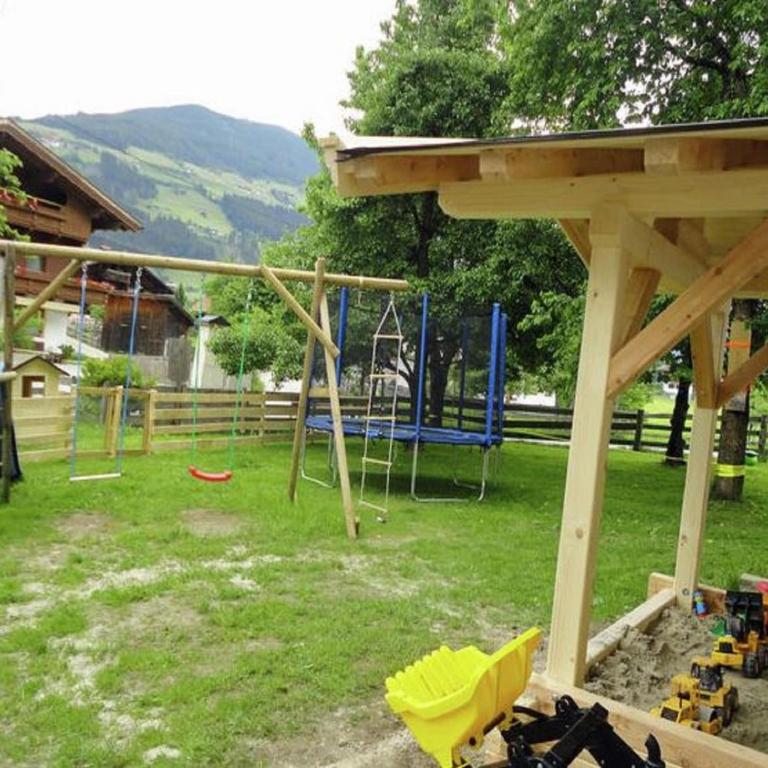Apartment in Hainzenberg near Ski Slopes - Apartment mit 2 Schlafzimmern - 17