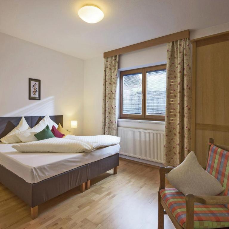Residence in Kaltenbach near ski lifts - Three-Bedroom Apartment - 12