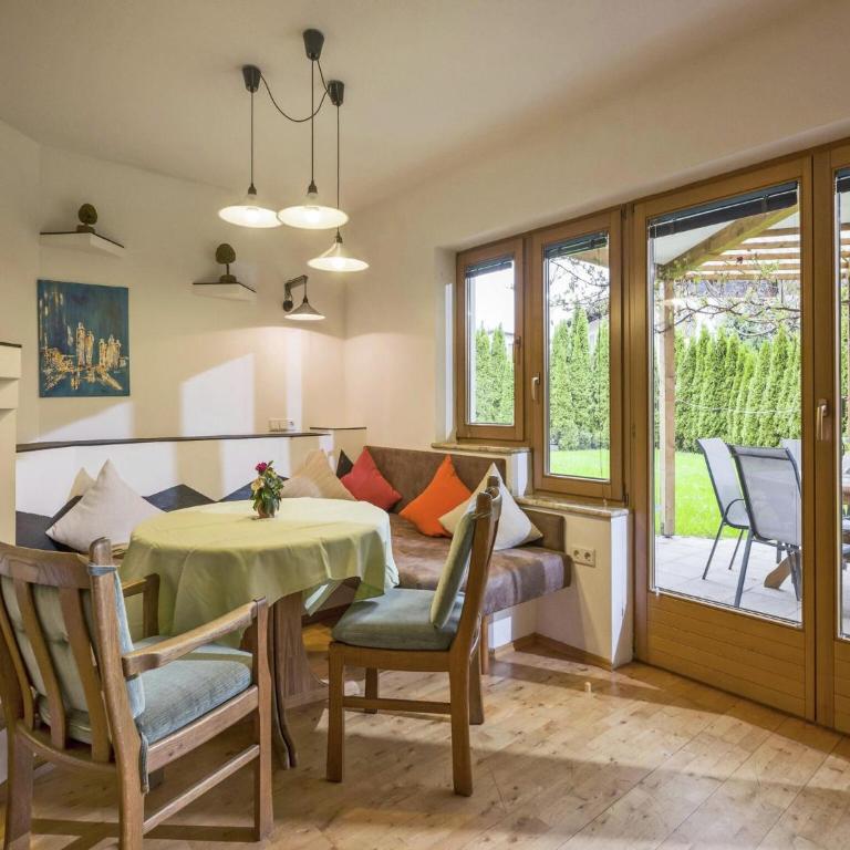 Residence in Kaltenbach near ski lifts - Three-Bedroom Apartment - 1