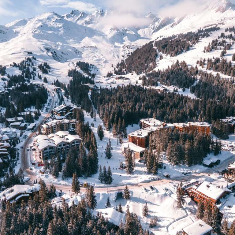 Studio rénové à Courchevel 1850, skis aux pieds, 4 pers, parking inclus - Studio - 2