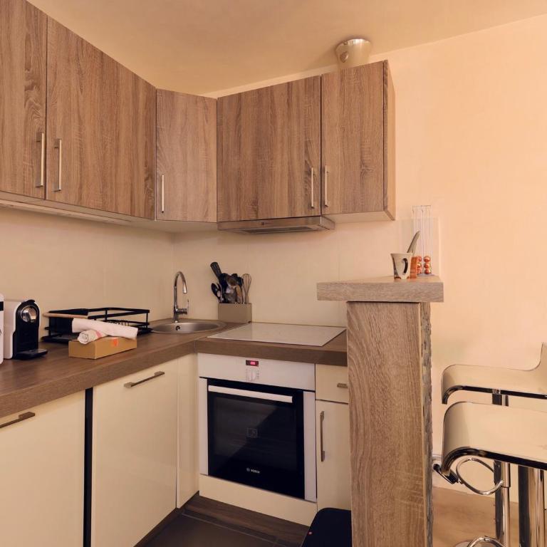 Studio rénové à Courchevel 1850, skis aux pieds, 4 pers, parking inclus - Studio - 3