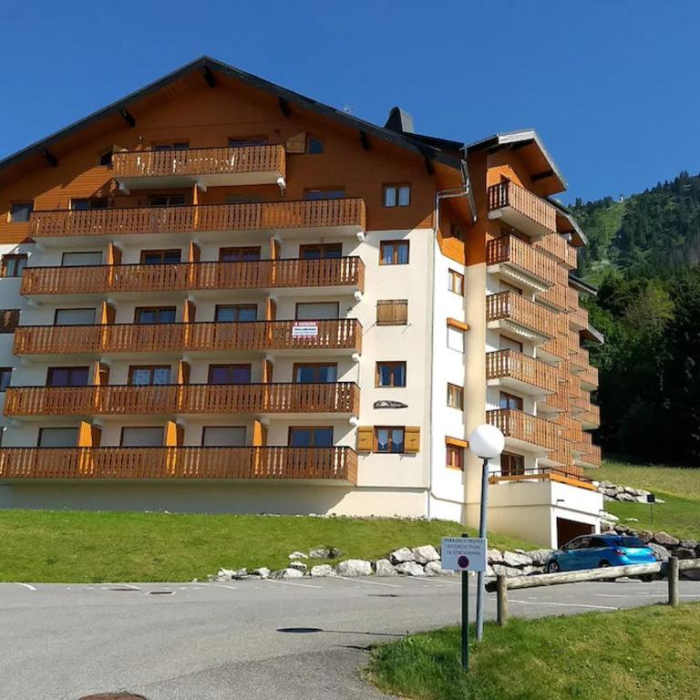 Appartement spacieux proche des pistes avec balcon et parking - Appartement 2 Chambres - 6